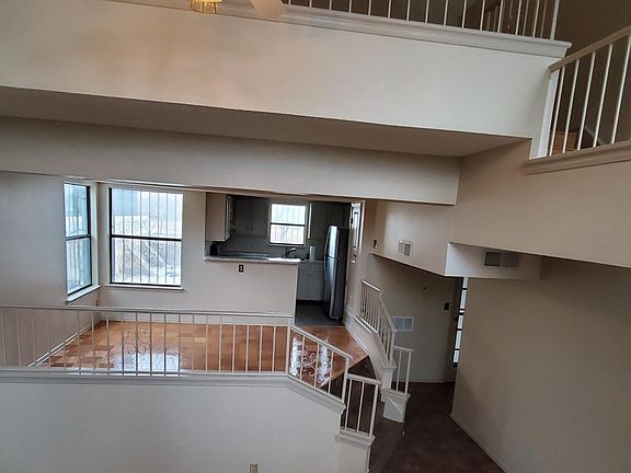 2nd image of 11849 Emily Ct