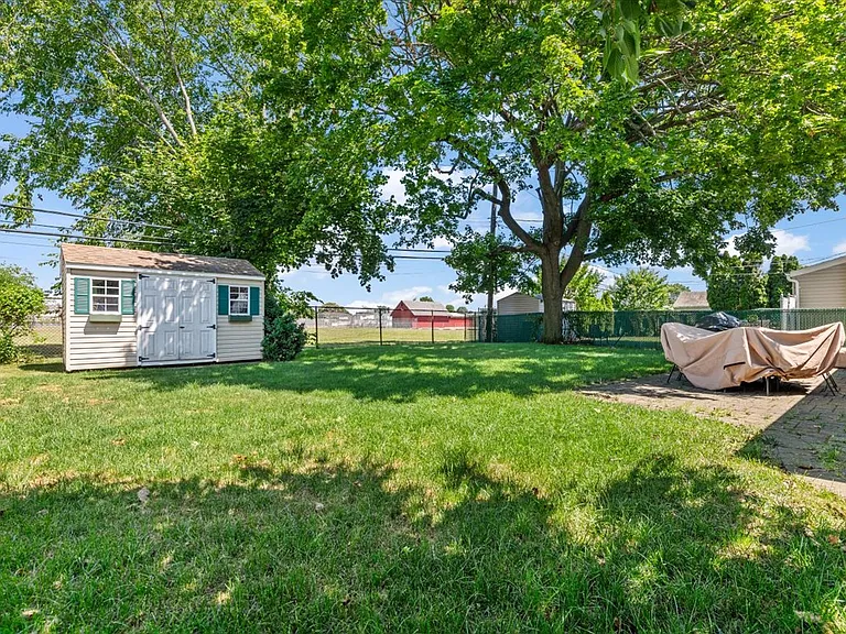 7 Chickadee Ln — Photo 23