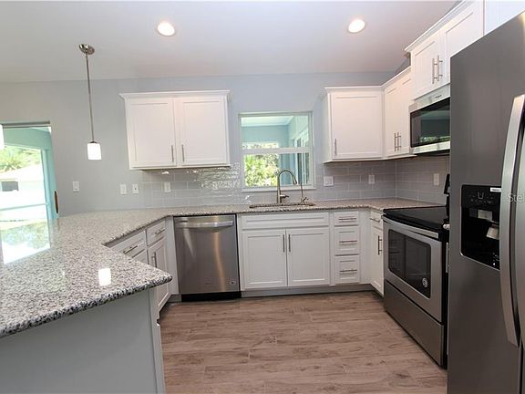 4th image of 4650 Lummus St