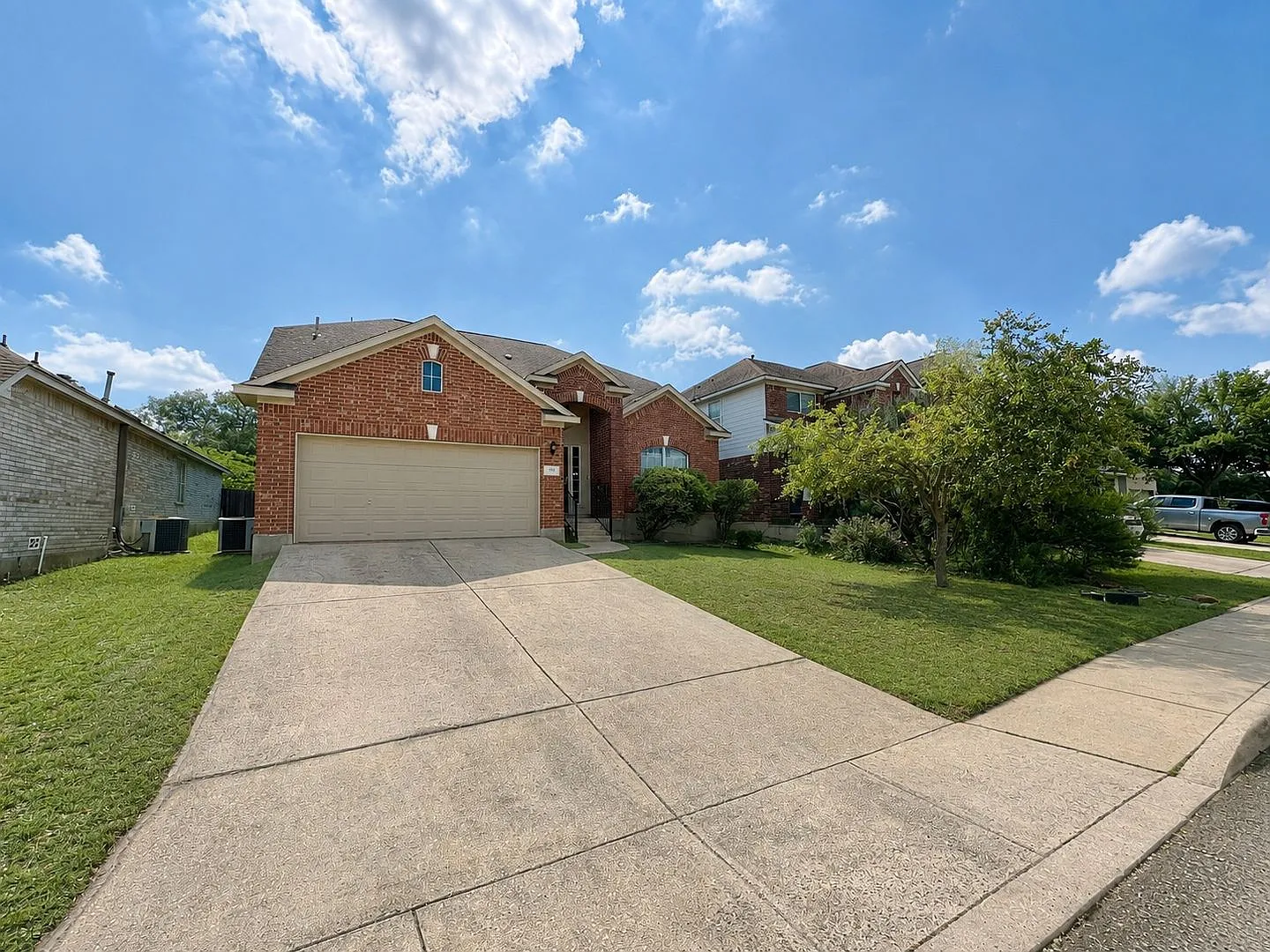 Spacious 4-bedroom, 3-bath home offering approximately 2,840 square feet in the gated Lakeside at... — Photo 2