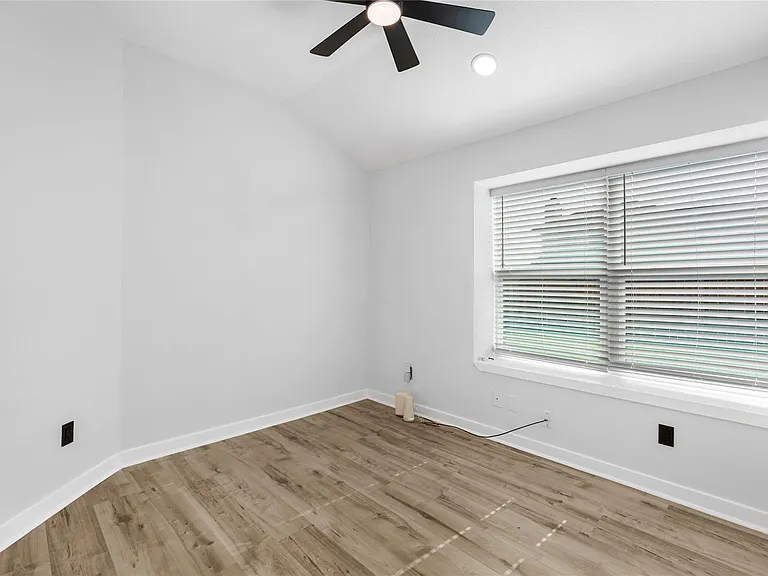 18503 Willow Moss Dr — Photo 15