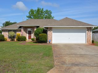 2458 Cameron Way, Navarre, FL 32566