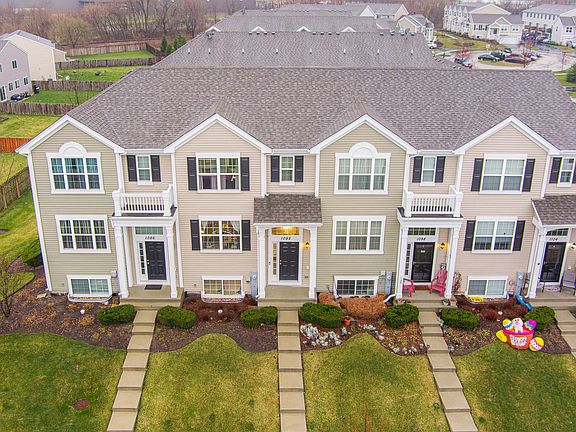 3rd image of 1092 Sapphire Ln