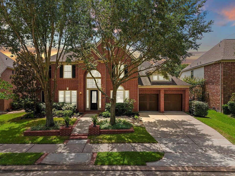 1st image of 18711 S Colony Shore Dr