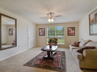 1587 College Dr APT 4, Baton Rouge, LA 70808
