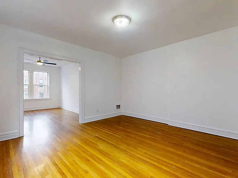 3704 Fairview Ave #2W — Photo 24