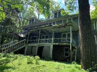 556 Lakes Rd, Monroe, NY 10950