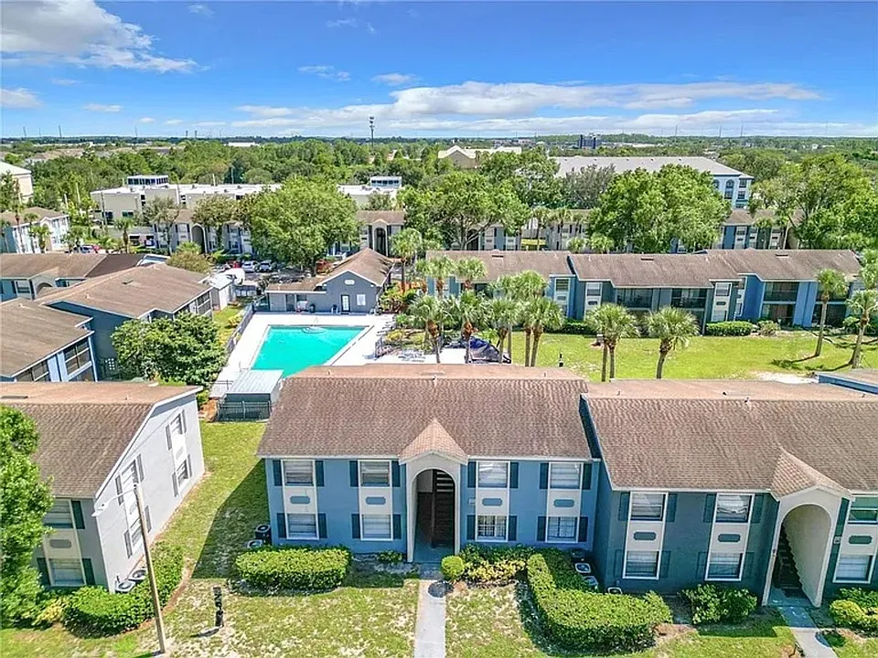 2549 N Alafaya Trl #95