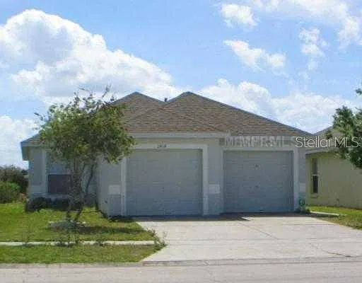 3 bed, 2.0 bath, 1342 sqft, $2,200 — Photo 1