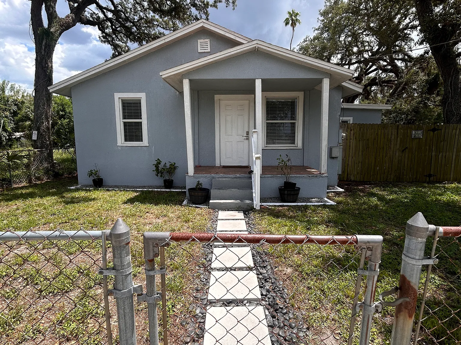 3001 E McBerry St — Photo 1
