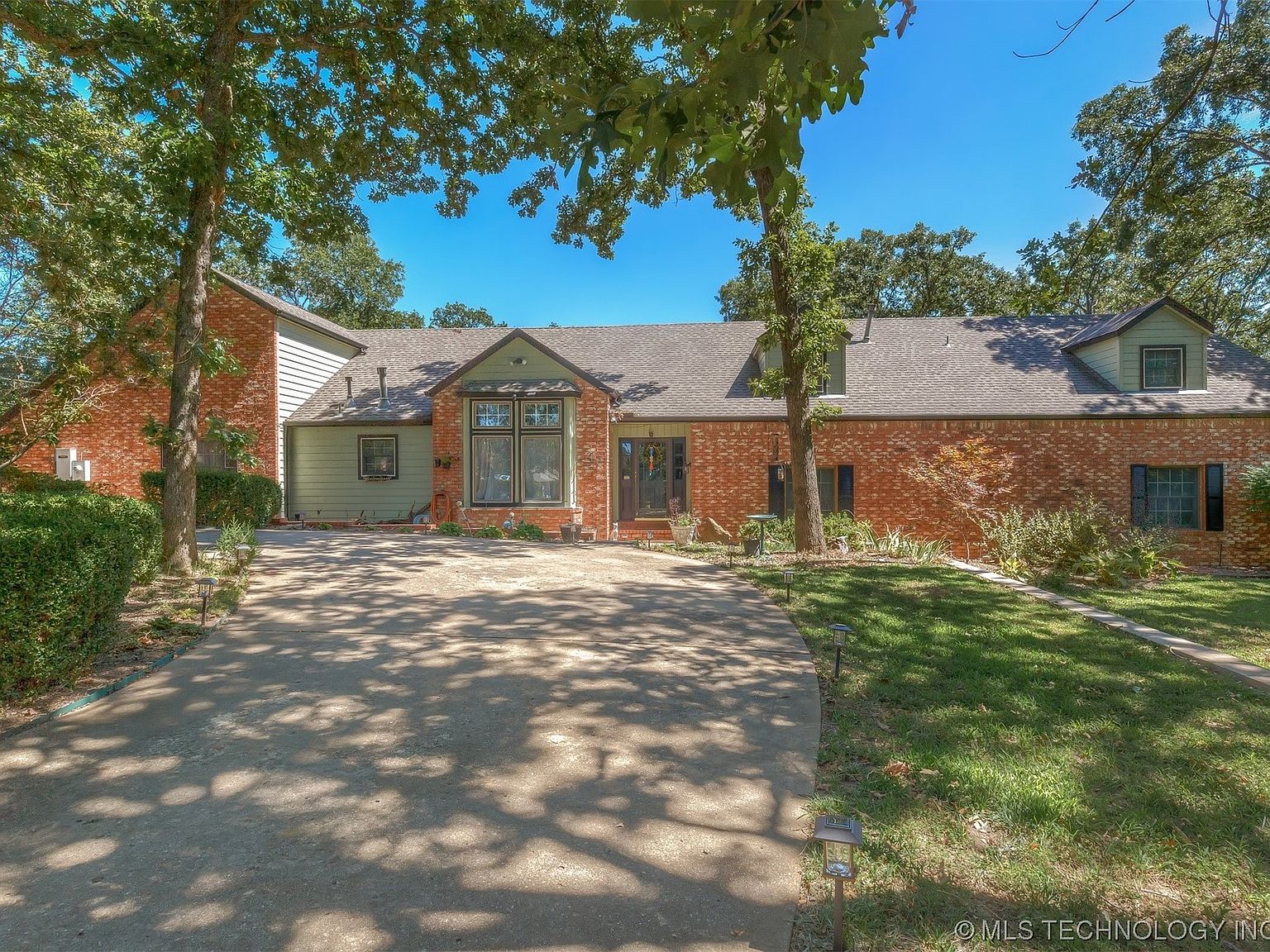 810 Hunters Poin, Catoosa, OK 74015 MLS 2342410 Zillow