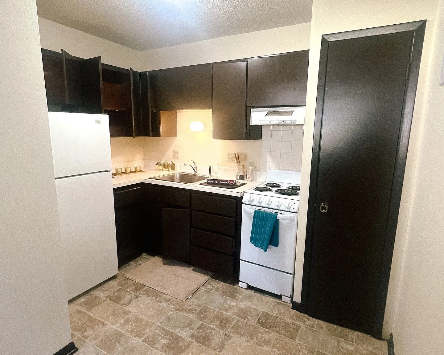 Casady Apartments — Photo 3