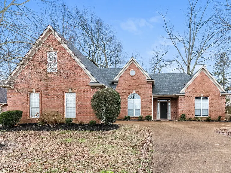 7743 Shadow Hills Dr — Photo 1