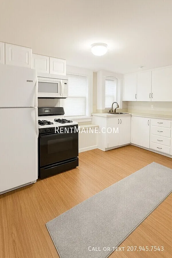 2 bed, $1,400 — Photo 2