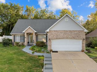 614 Windy Ridge Dr, Washington, MO 63090
