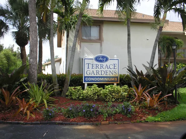 714 NW Fork Rd, Stuart, FL
