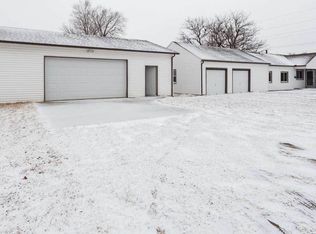 3954 S Greenwood Ave, Wichita, KS 67216