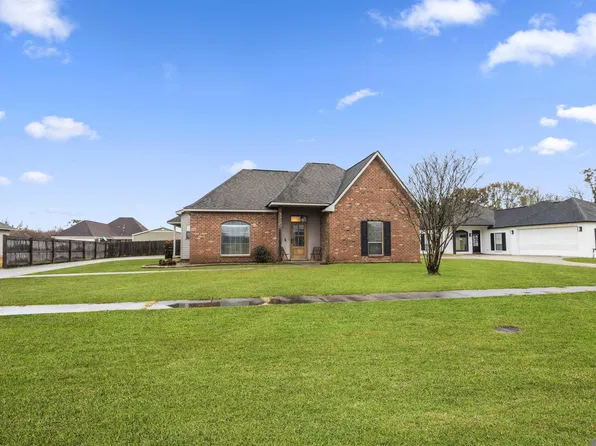 7135 Rue Grand Pre, Addis, LA 70710