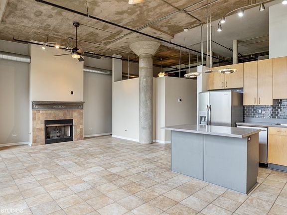 5th image of 1516 S Wabash Ave #705
