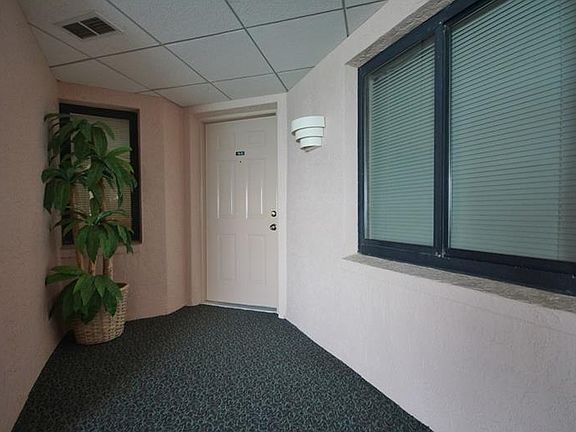 4th image of 1310 Gulf Blvd APT 19B
