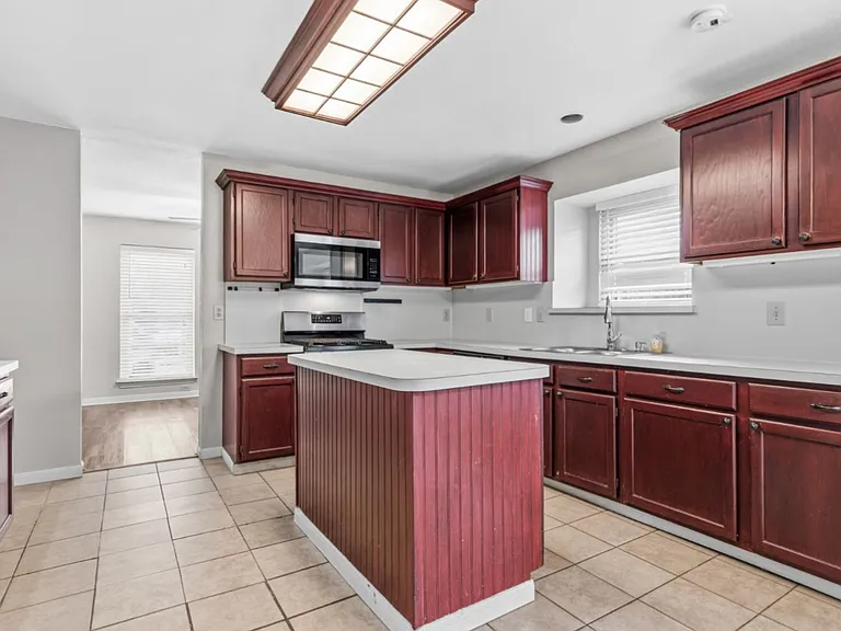 1305 Minter Rd — Photo 7