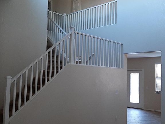4th image of 11253 Campanile St