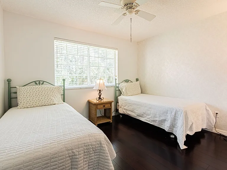 1230 Wildwood Lakes Blvd #202 — Photo 32