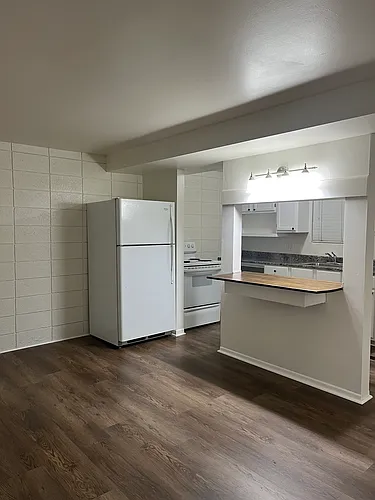 174 N Canyon Rd #1 Photo 1