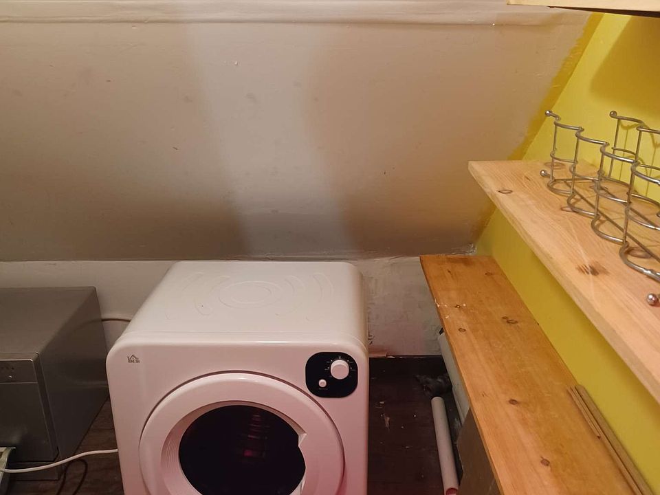 1st image of 158 Sayles St #1