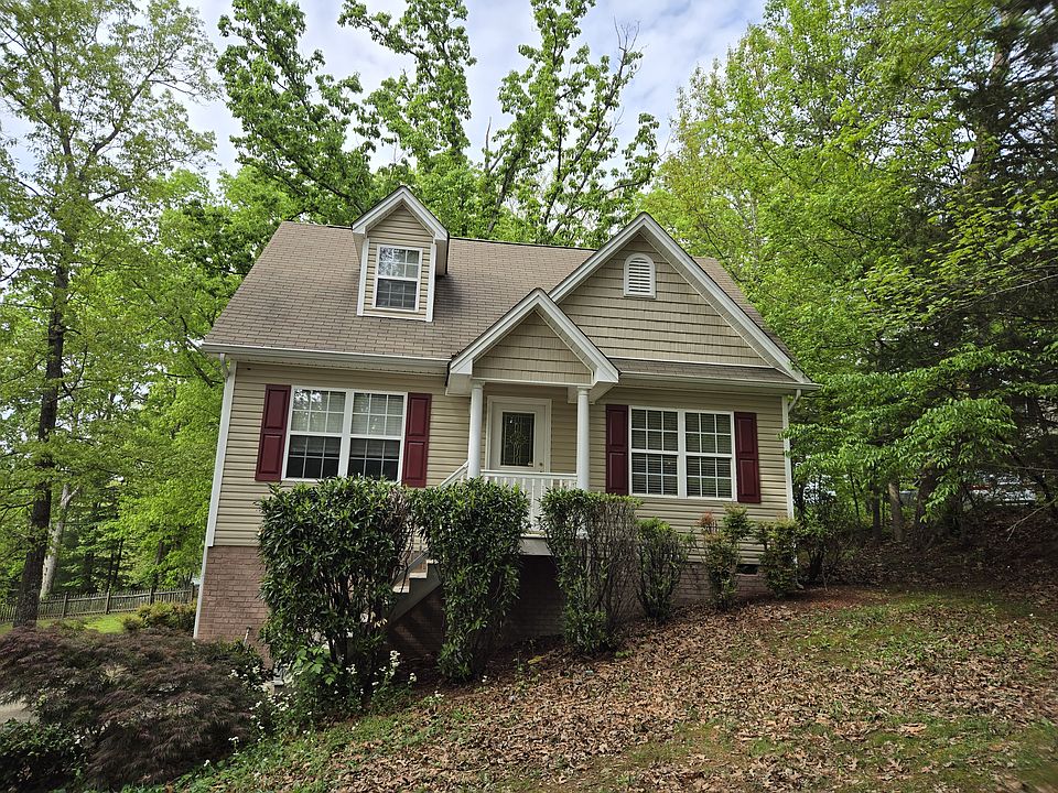 1st image of 1109 Gibson Dr NE