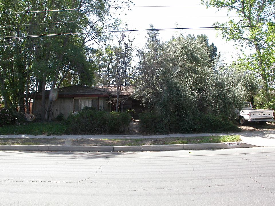 1st image of 23716 Calvert St