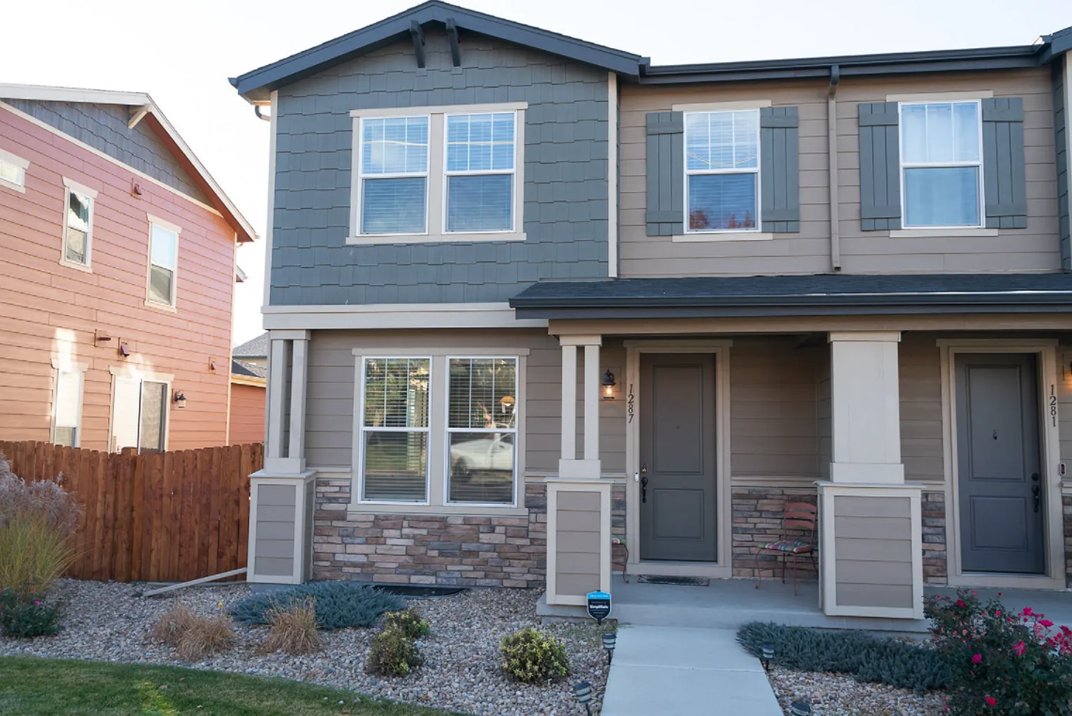 Paired home in SE Denver. — Photo 1