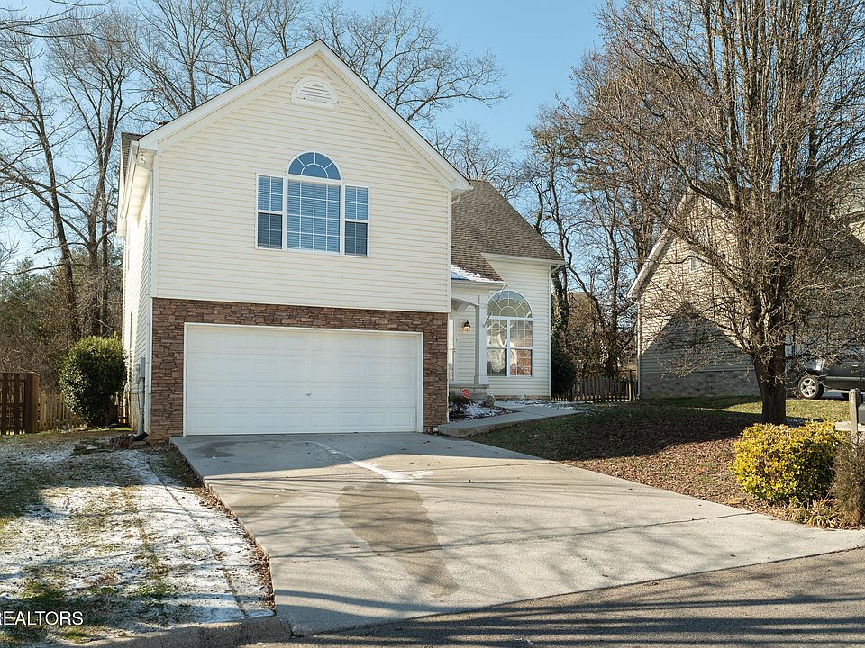 1st image of 929 Station View Rd