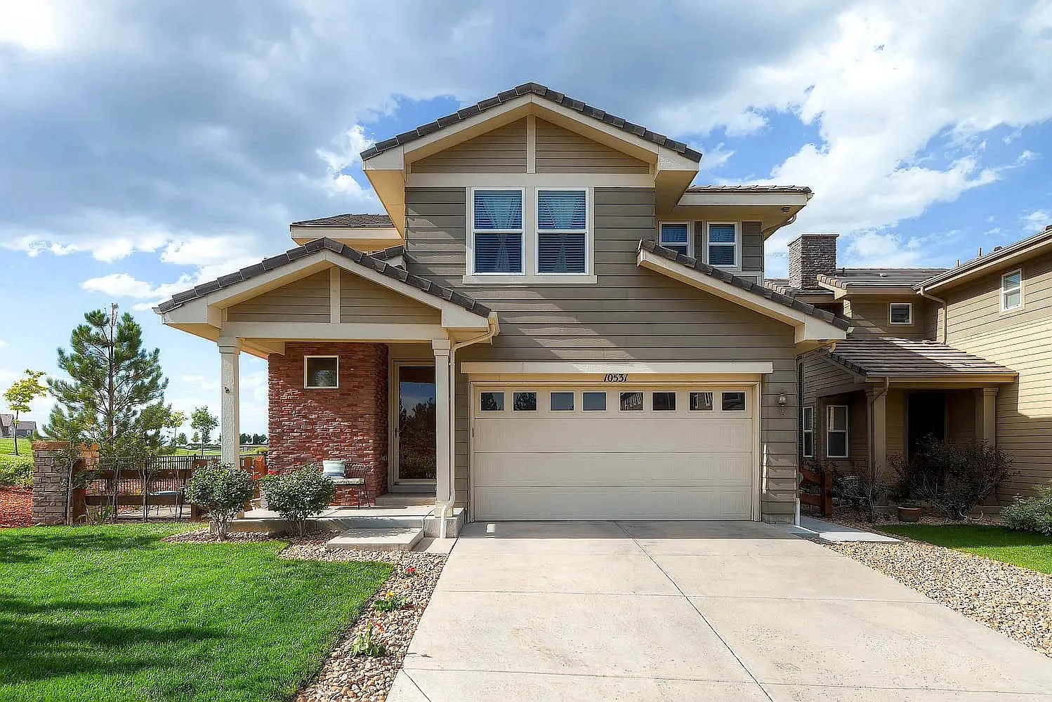 4 bed, 2756 sqft, $3,200 — Photo 1