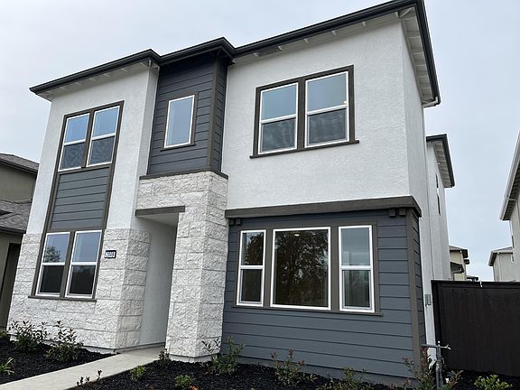 2nd image of 2949 Hazel Gaze St