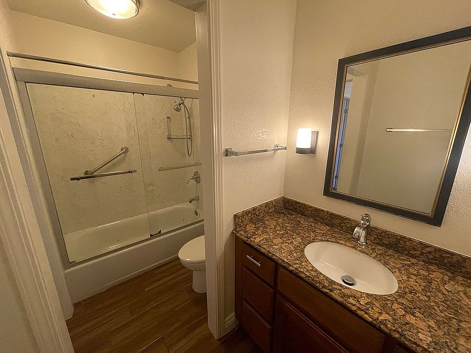1st image of 3037 Kaiser Dr Unit D
