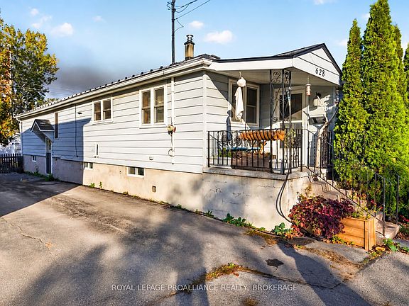 4th image of 628 Macdonnell St