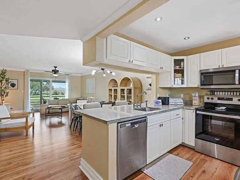 2700 Fiore Way #2020 — Photo 1