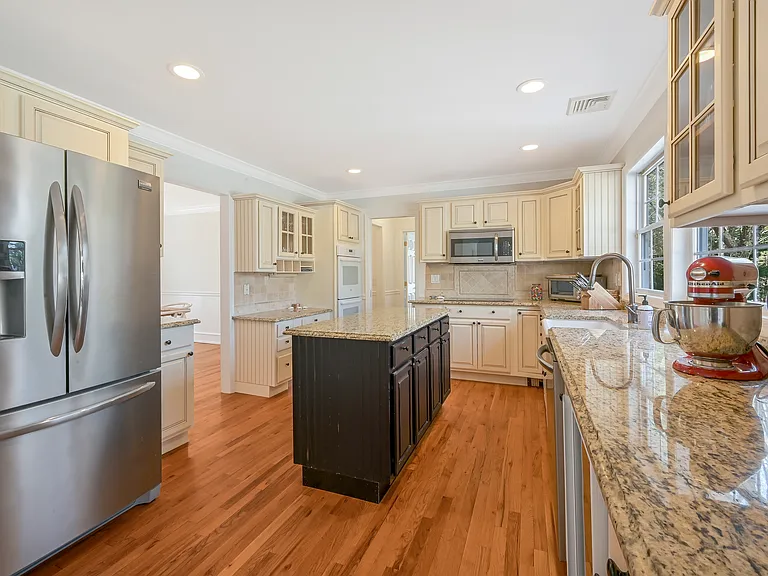 19 Eastbrook Rd — Photo 16