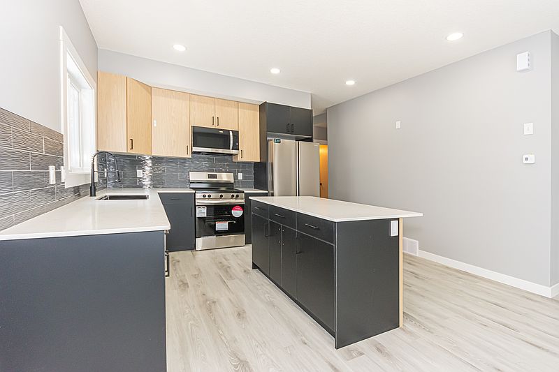 Edmonton Apartment for rent - 3 Bedrooms — photo 59