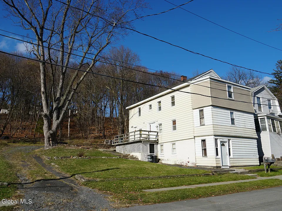Building Photo 3