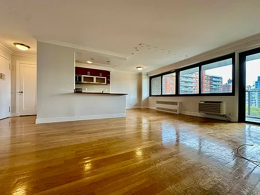 Rented by WEST SIDE FLATS | media 2