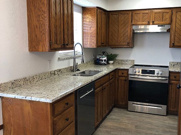 5th image of 2440 Homewood Trl