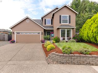 200 E Myrtlewood Ct, Newberg, OR 97132