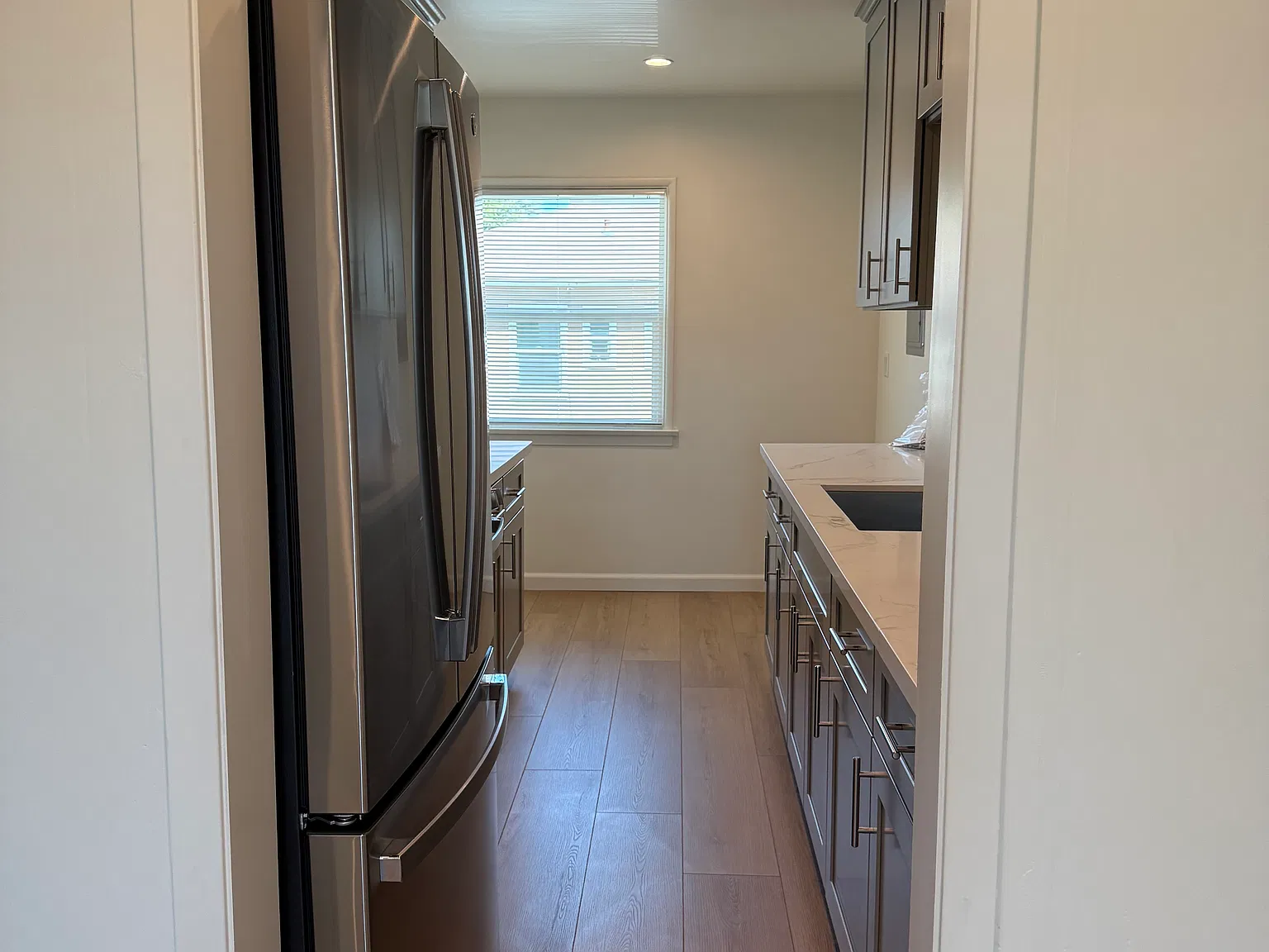1 bed, 669 sqft, $2,350 — Photo 2