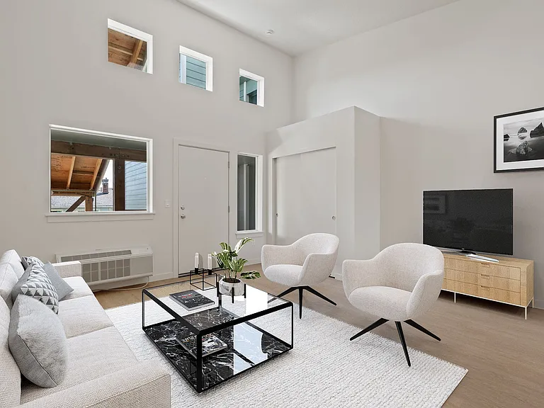 6355 SE 92nd Ave #302 — Photo 12