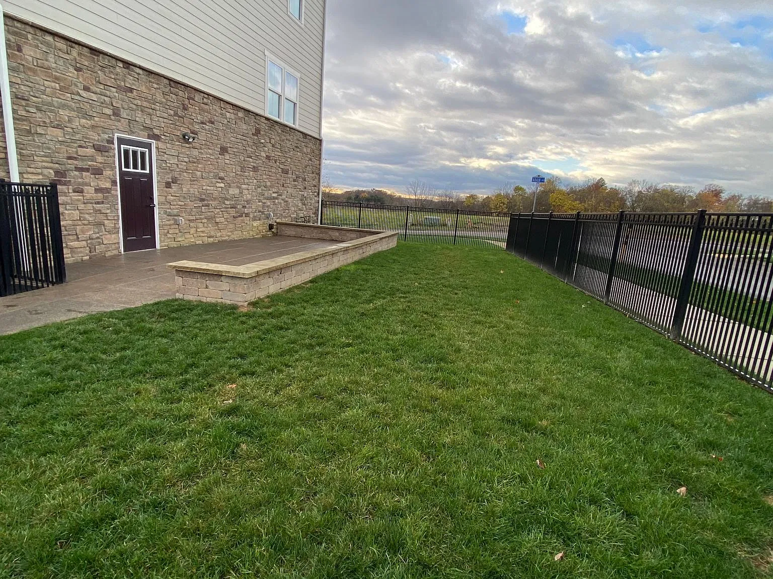 1030 Adair Ave — Photo 2