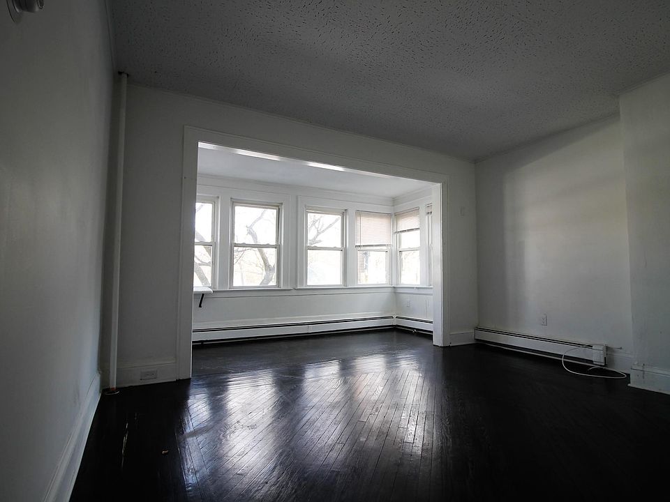 1st image of 737 Bloomfield Ave #1