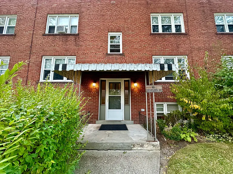 5-41 Arcadian Cir #5 — Photo 35