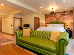 1500 4th Ave APT 800, Seattle, WA 98101